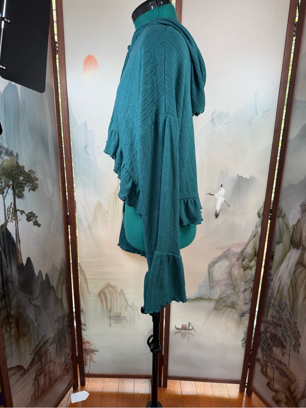Urban Outfitters NWT L Teal Open Knit Cropped Hoodie Ruffle Bell Sleeve Boho - Picture 4 of 9